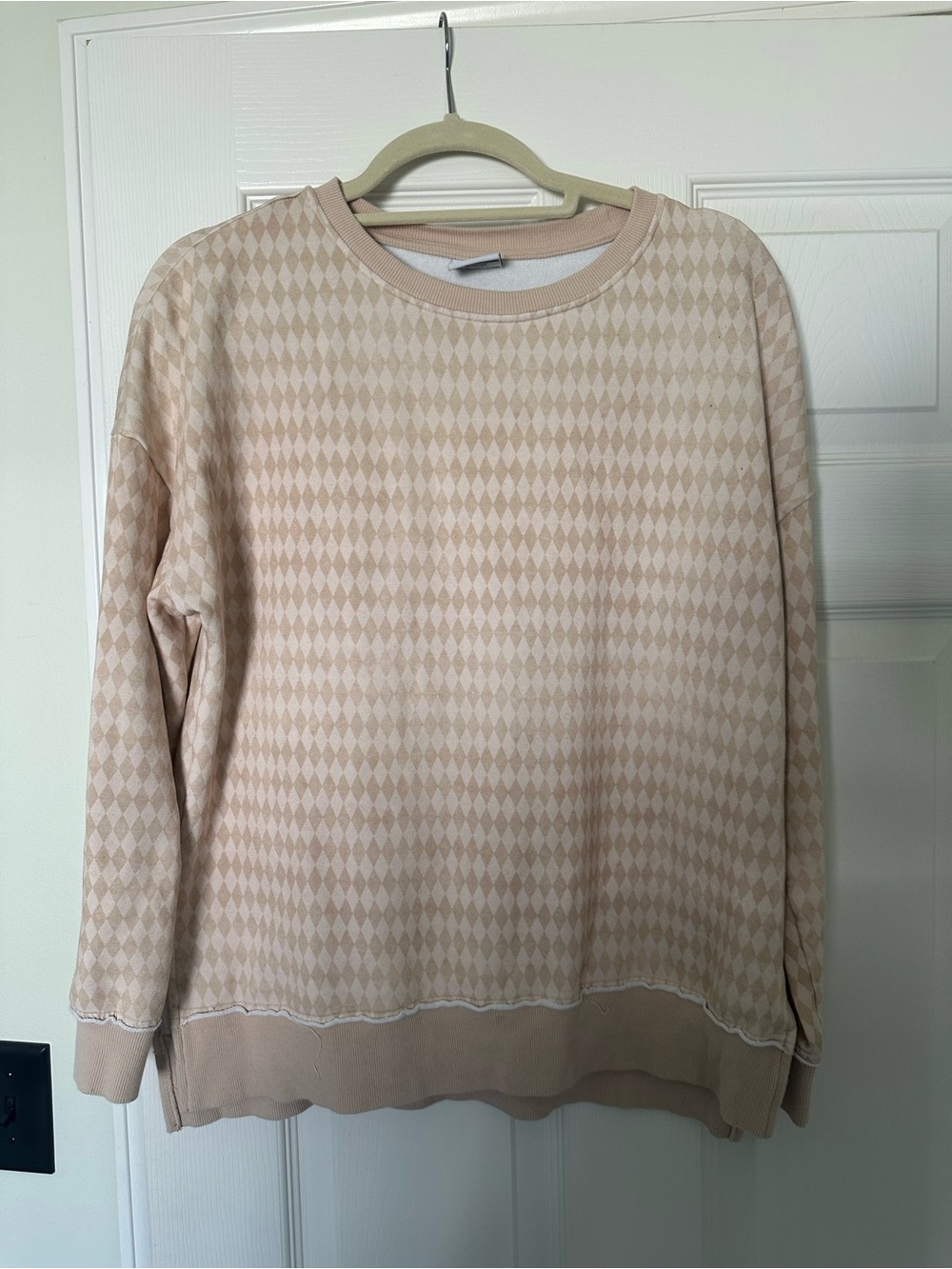 Bums and Roses Bamboo Beige Diamond-Pattern Women’s Sweater